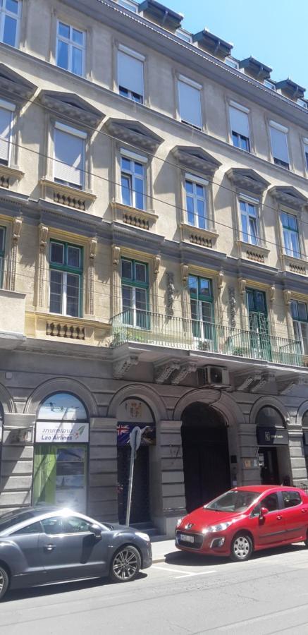 Theaterland Classic Apartments Budapesta Exterior foto